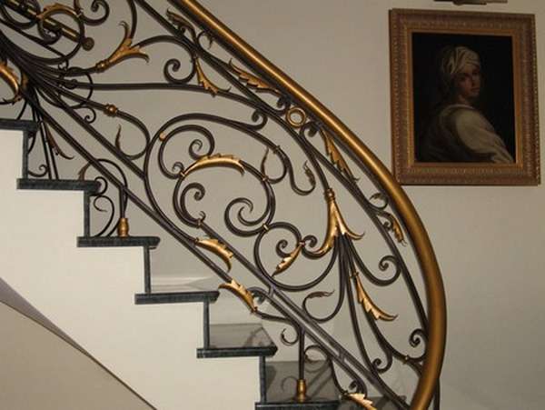 Кованые лестницы - фото