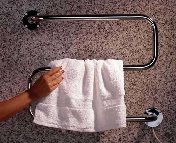 Выбираем лучший полотенцесушитель для ванны - фото