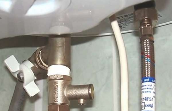 Монтаж и подключение водонагревателя с фото